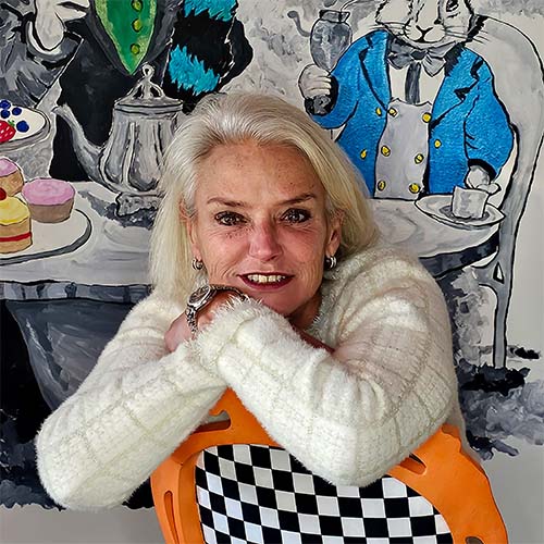 unlimited graphic design subscription service-Petra-portrait
